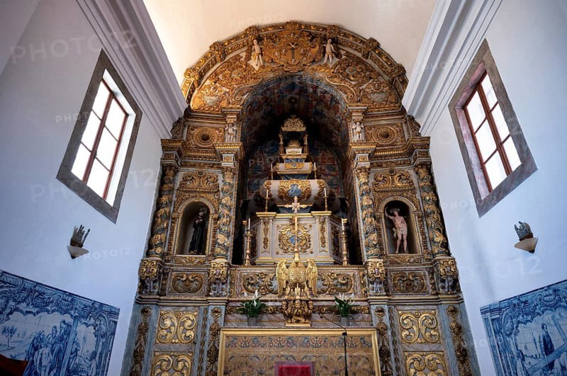 Interior view church, Igreja de São Francisco, choir, altar, azulejos, tiles, tile decoration, Loulé, Algarve, Portugal, Europe