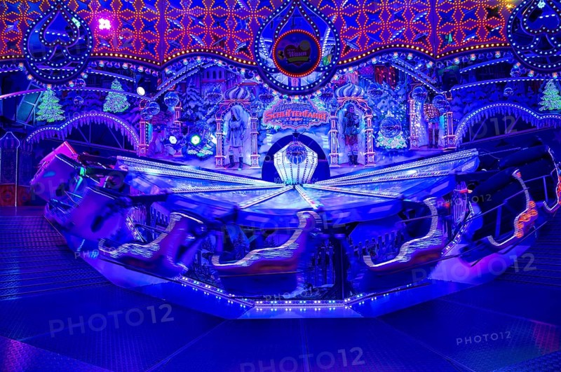 Petersburg sleigh ride, round ride, rides, motion, motion effect, neon lights, Cannstatter Wasen, funfair, spring festival, folk festival, Bad Cannstatt, Stuttgart, Baden-Württemberg, Germany, Europe