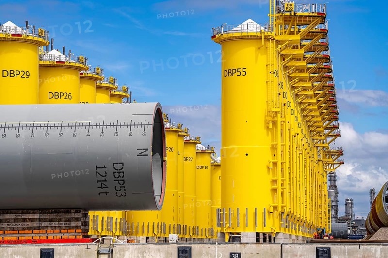 SIF Offshore Foundaitons, production of foundations, monopiles, for offshore wind turbines, the wind turbines are assembled on these pipes, which are installed in the seabed at a depth of up to 60 metres, production plant in the seaport of Rotterdam, Maasvlakte, Rotterdam Netherlands