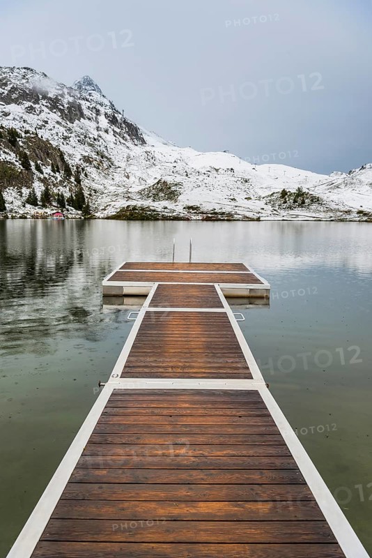 Bettmersee, mountain lake, alpine, bathing, swimming, footbridge, wooden footbridge, tranquillity, wellness, cold, winter, snow, tourism, Bettmeralp, Valais, Switzerland, Europe