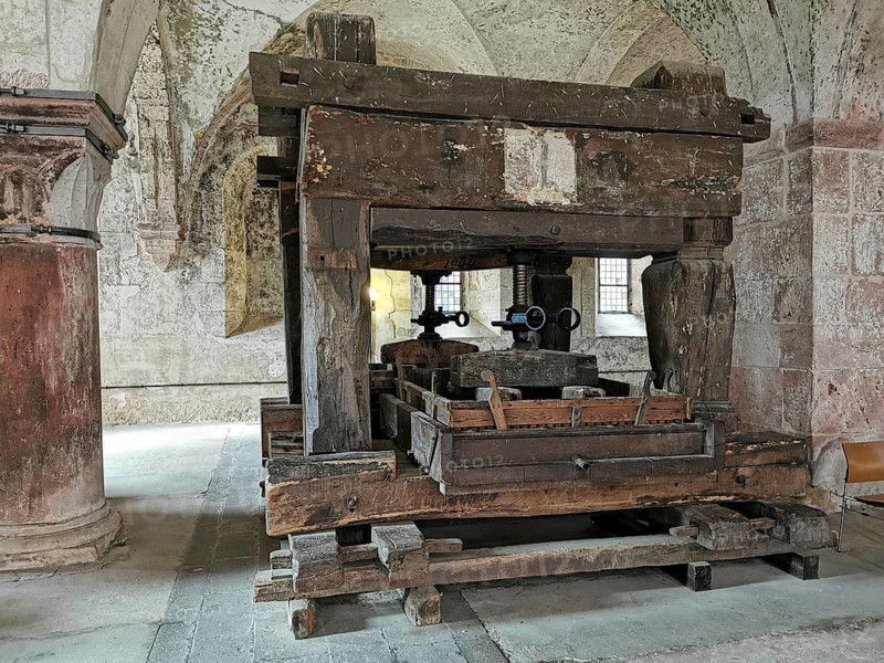 Lay refectory, exhibition of historical wine presses from the period 1668 to 1801, Eberbach Monastery, Erbach Monastery, former Cistercian abbey near Eltville am Rhein, Hesse, Germany, Europe