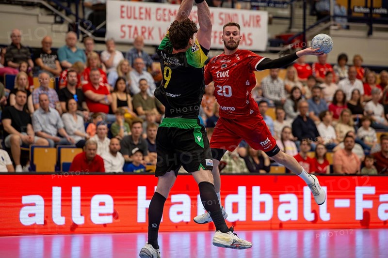 2nd HBL (Handball Bundesliga), Matchday 30: Eulen Ludwigshafen against VfL Eintracht Hagen***Alexander Falk (20, Ludwigshafen) draws off