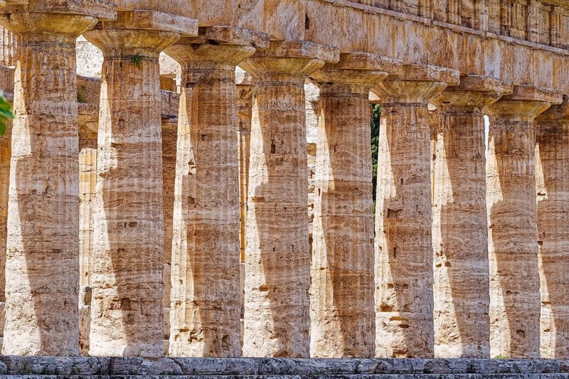 Paestum archaeological site and ruins, UNESCO World Heritage Site, in the province of Salerno. Paestum, Capaccio, Campania, Italy, Southern Europe, Europe