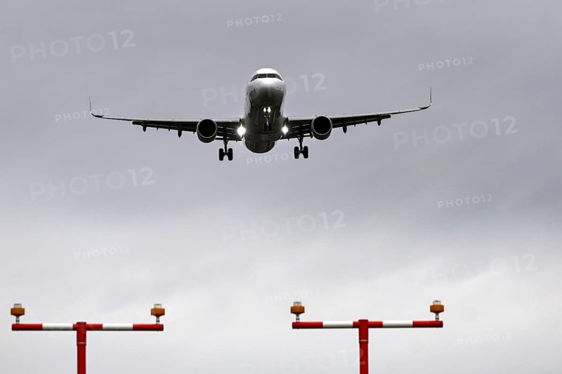 Aircraft Swiss, Airbus A321-200, HB-IOO