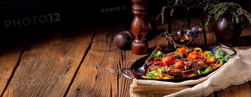 Tender beef with various vegetables