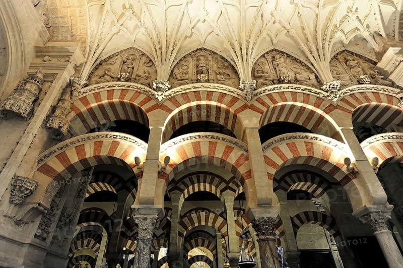 La Mezquita, Mosque, Cathedral of Cordoba, Cordoba, Andalusia, Spain, Europe, Interior view with red and white arches, decorative patterns and historical architecture, Europe