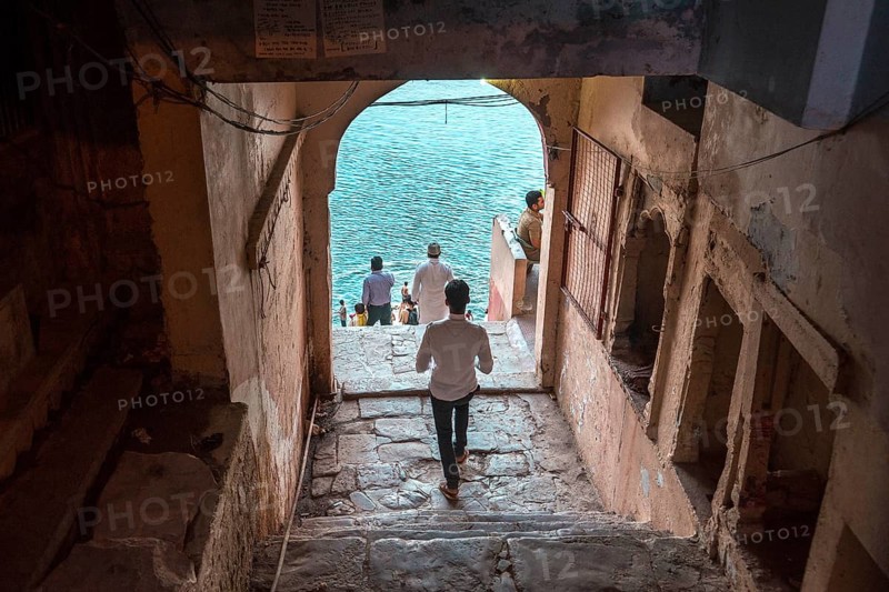 Ganga river, varanasi ghat, uttar pradesh, india, asia