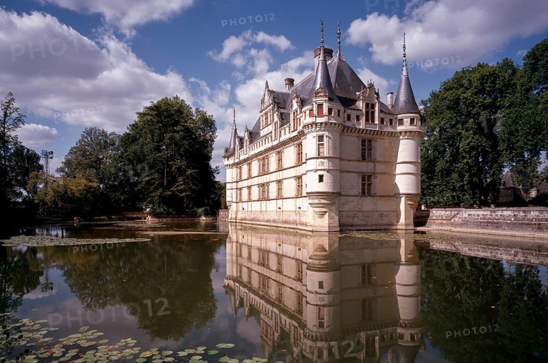 Azay-le-Rideau, castle, view from south-west