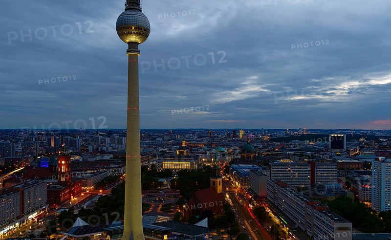Berlin tv tower photographed during sunset, photographed from the opposite hotel viewing plattform