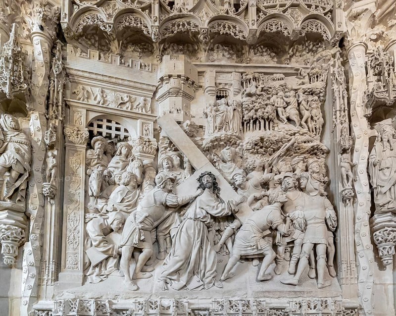 Burgos, Spain, 14 April, 2024: sculpture of Jesus carrying the cross on the retrochoir wall of the Burgos Cathedral, Europe