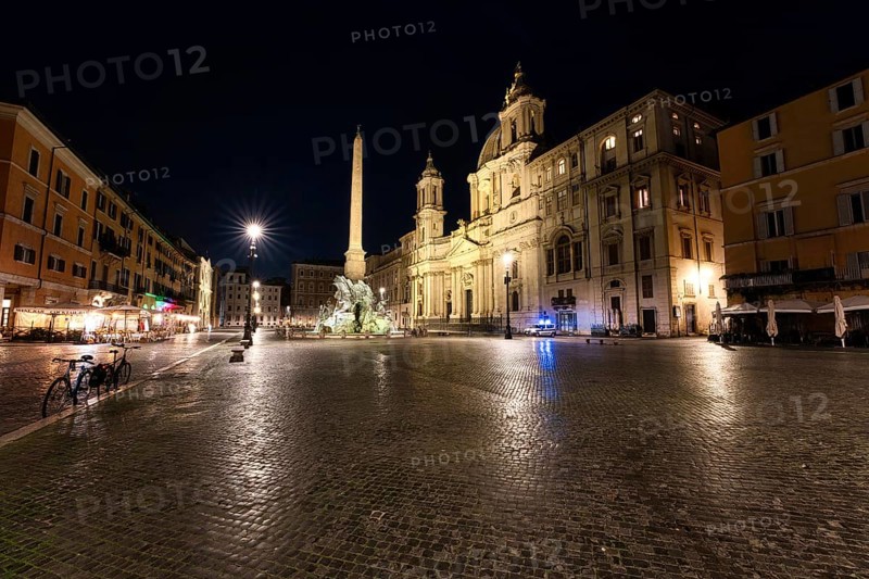 Piazza Navona in Rome at night with police. Nightphotography