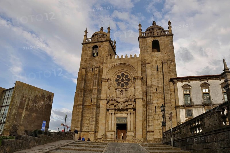Porto cathedral in Porto center