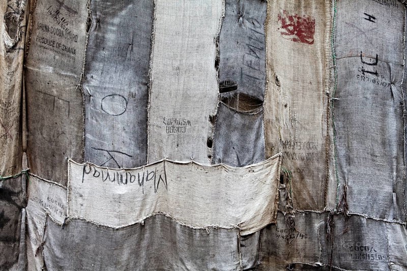 Torwache wrapped with old jute sacks, Check Point Sekondi Loco, by artist Ibrahim Mahama, documenta 14 exhibition, 2017, Kassel, Brüder-Grimm-Platz, Wilhelmshöher Allee, Germany, Europe