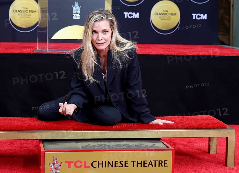 TCM Hosts Handprint And Footprint Ceremony Honoring Michelle Pfeiffer held at the TCL Chinese Theatre IMAX in Hollywood, USA on April 25, 2025, Hollywood, CA, USA, Hollywood, California, USA, North America