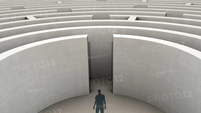 Symbolic image on the theme of challenge, hopelessness, etc