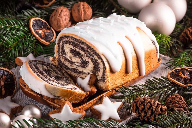 Christmas poppy seed cake