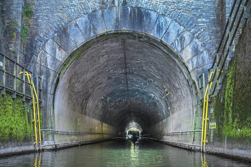 Weilburg ship tunnel, River Lahn, Limburg-Weilburg district, Hesse, Germany, Europe
