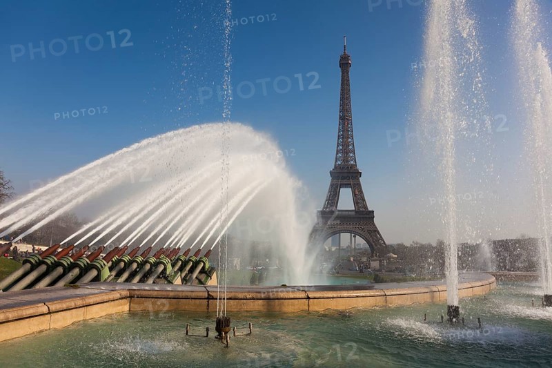 Trocadero gardens and Eiffel tower, Paris, Ile-de-france, France, Europe