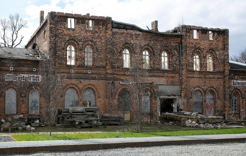 Ballenstedt East Harz district ruinous station building picture no. 1508 on the disused Frose-Gernrode line