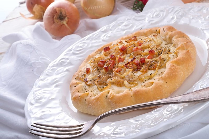 Onion tart and Federweisser (Nouveau)