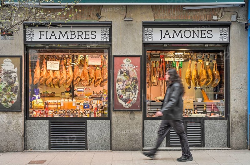 La Leonesa, bar with cured ham, Calle de Santa Isabel, Madrid, Spain, Europe