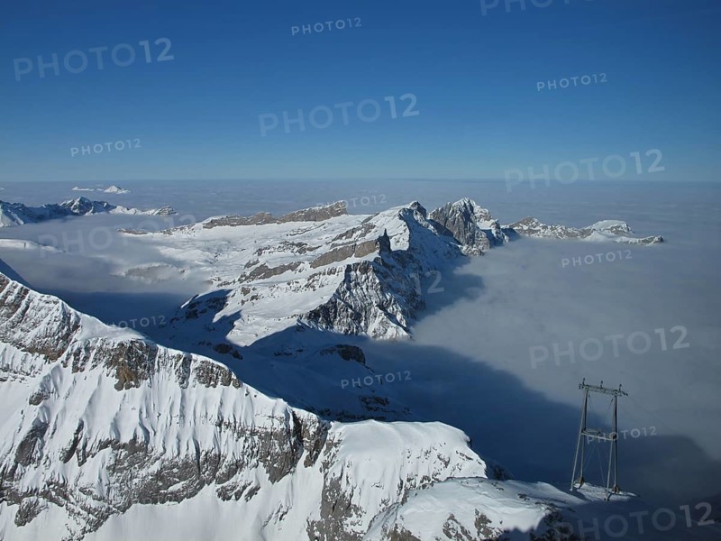 Look down from the Titlis, sea of fog and mountains