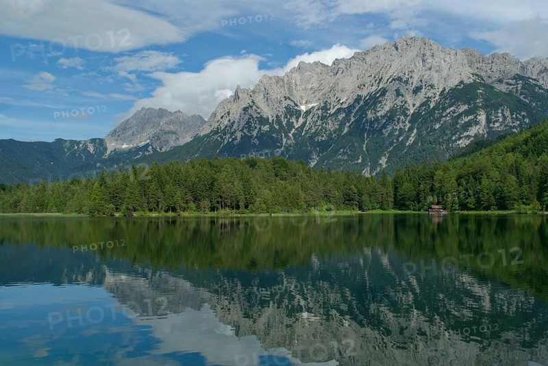 Lautersee above Mittenwald, Karwendel, Karwendel Mountains, Bavaria, Alps, mountains, lake, Germany, Europe