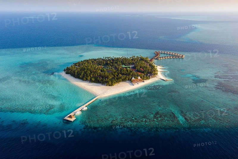 Holiday island Alimatha, Felidhu Atoll, Indian Ocean, Maldives, Asia