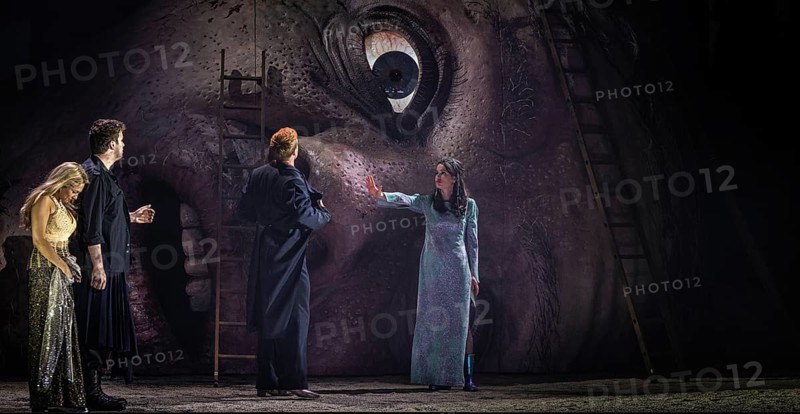 The dramatic oratorio