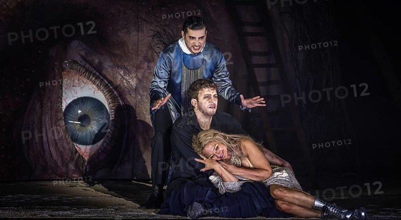 The dramatic oratorio