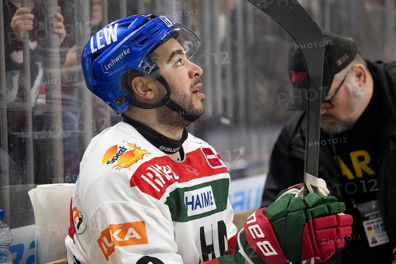 LanxessArena, North Rhine-Westphalia, Nick Baptiste (Augsburger Panther, #73), PENNY DEL, Kölner Haie- Augsburger Panther on 05.01.2025 at the LanxessArena in Cologne Germany