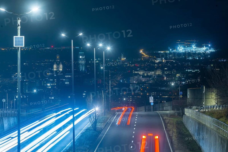Well-developed traffic junction Bergstrasse B170 with access to the A17 motorway. Dresden lies in the valley and the Inifineon construction site shines on the horizon, Dresden, Saxony, Germany, Europe