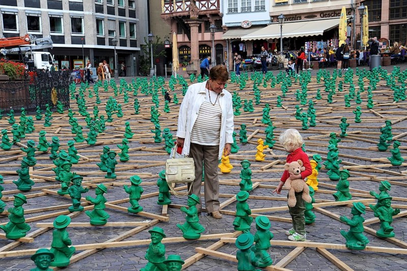 Unity Man by conceptual artist Ottmar Hörl at the Römer in Frankfurt