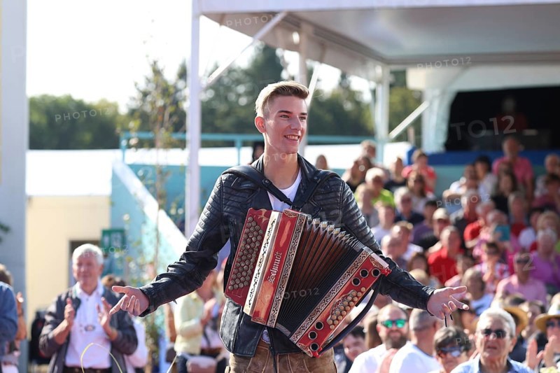 Felix Muhr (Austrian singer / musician) on the ARD TV programme Immer wieder sonntags, Rust, Germany / Germany