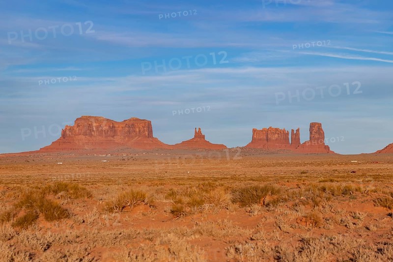 A picture of the Monument Valley landscape between Azirona and Utah