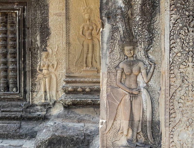 Frieze of female spirits (apsaras) in Agkor Wat, Siem Reap, Cambodia, Asia