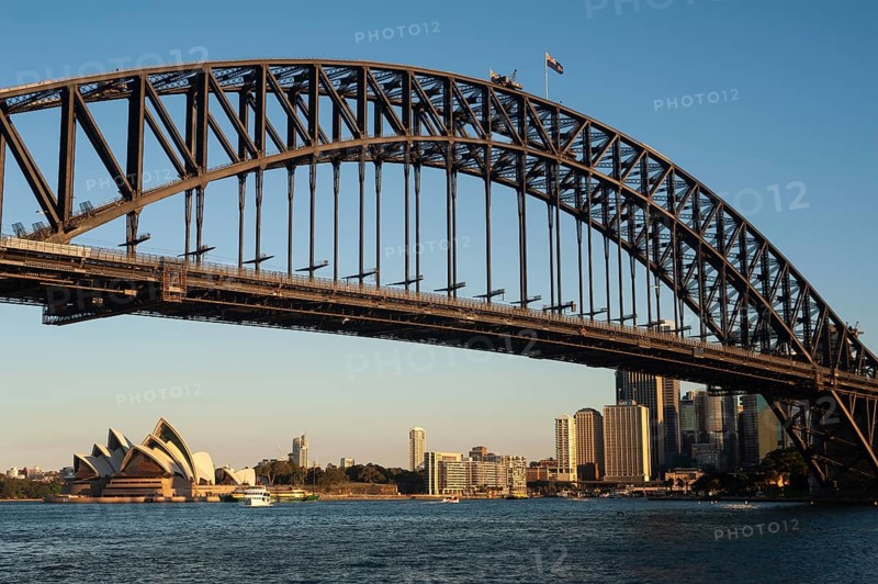 2018-05-07, Sydney, New South Wales, Australia, A view from Milsons Point of the Sydney Harbour Bridge with the Opera House at Bennelong Point and the skyline of the Harbourfront business district, Oceania