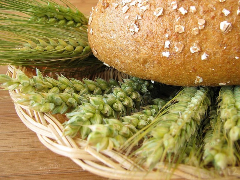 Wholemeal bread and cereals