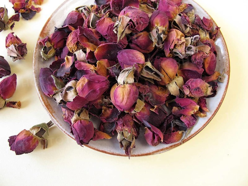 Dried rose petals