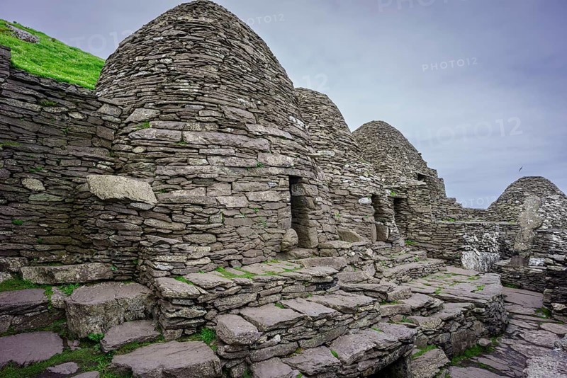Clochans, stone cells. monastery at the top, Skellig Michael island, Mainistir Fhionáin (St. Fionan?s Monastery), county Kerry, Ireland, United Kingdom, Europe