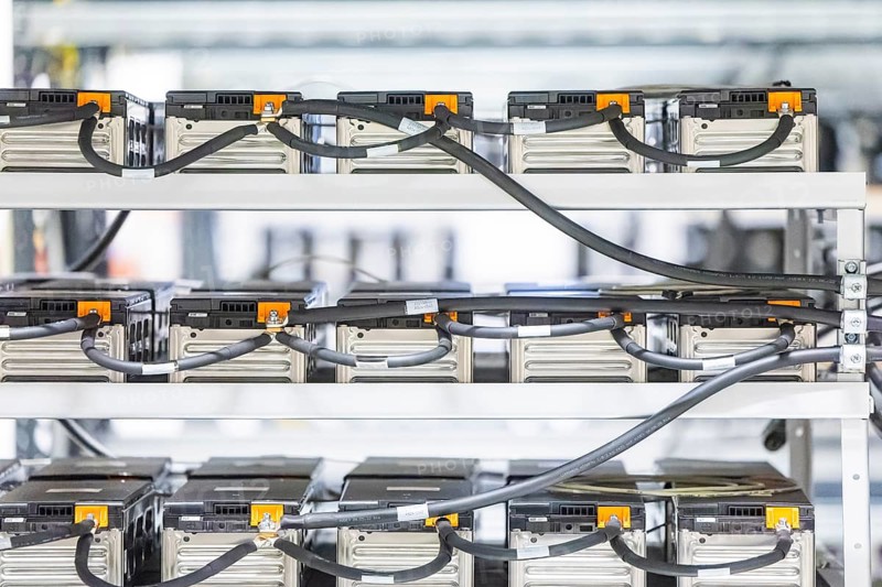 Saxony's Economics and Energy Minister Dirk Panter visits Saxony's largest battery storage facility, with 23 megawatt hours from Tricera energy, Freiberg, Saxony, Germany, Europe