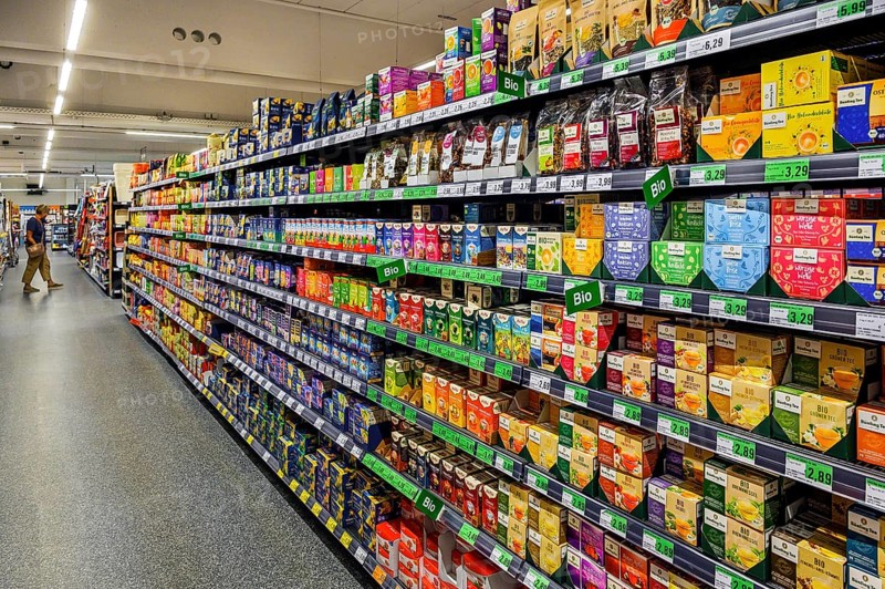 Shelf with different types of tea in a wholesale store, Kempten, Allgäu, Bavaria, Germany, Europe