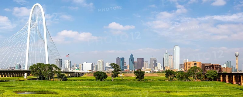 Dallas skyline at the Trinity River and Margaret Hunt Hill Bridge Panorama in Texas Dallas, USA, North America