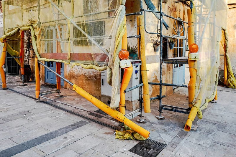 Scaffolding in the old town of Santanyi, Majorca, Balearic Islands, Spain, Europe