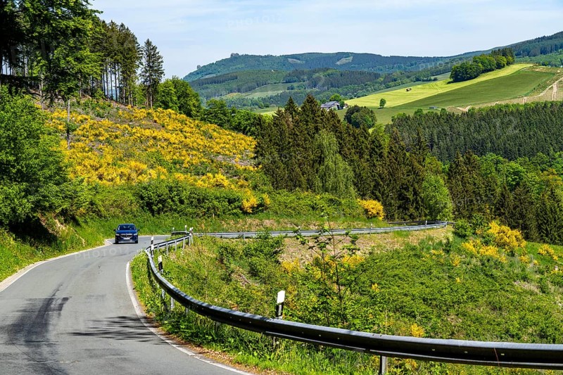 Kleine Landstraße, Hartmeckestraße, above Brunskappel, district of Oldsberg in the Hochsauerlandkreis, North Rhine-Westphalia, Germany, Europe