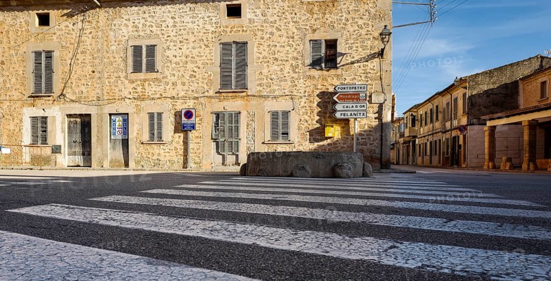 Architecture in the old town of Santanyi, Majorca, Balearic Islands, Spain, Europe