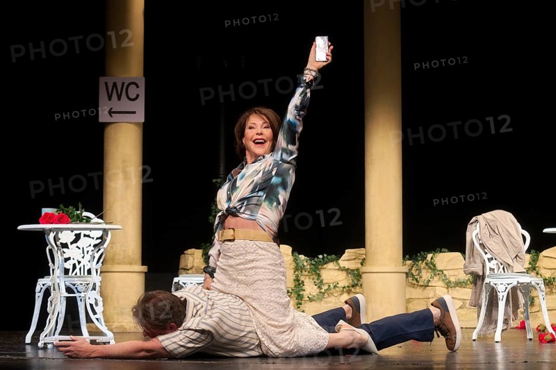 Janina Hartwig, Hardy Krüger, FISCH SUCHT FAHRRAD, photo rehearsal on 14.05.2025 at the palace gardens Theatre, Berlin, premiere: 17.05.2025
