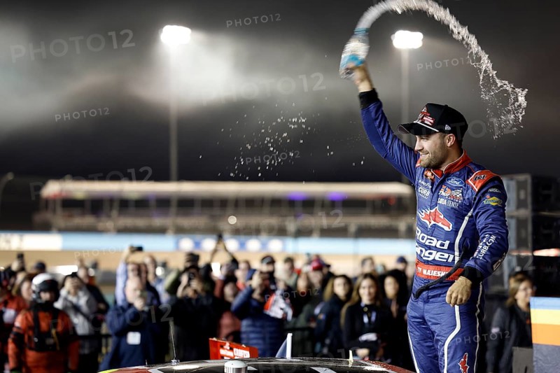 TY MAJESKI (98) wins the NASCAR Craftsman Truck Series Championship Race at Phoenix Raceway in Avondale, AZ, Avondale, United States of America