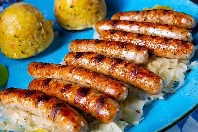 Thuringian bratwurst with sauerkraut and dumplings