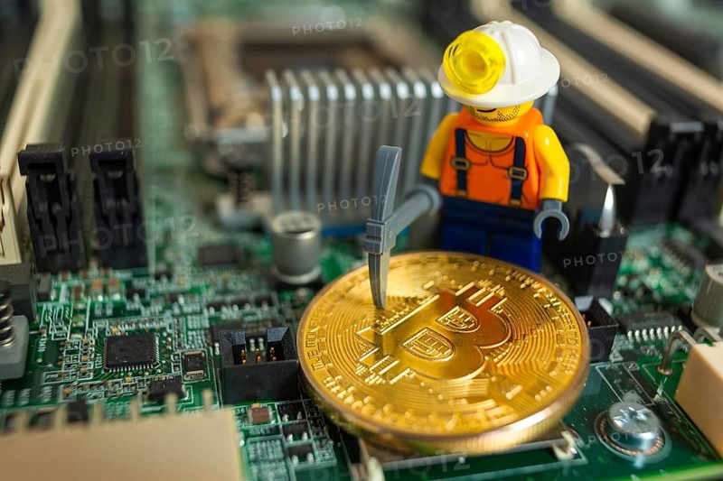 Asic farm mining for shiny golden bitcoin cryptocurrency